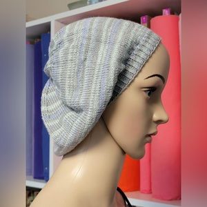 ▪️ Slouchy beanie hat